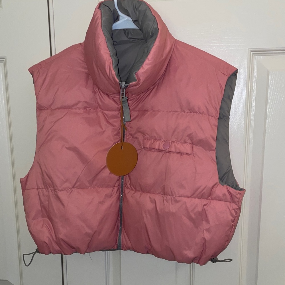 Love Tree Pink Reversible Pink/Gray Puffer Vest - Crop style